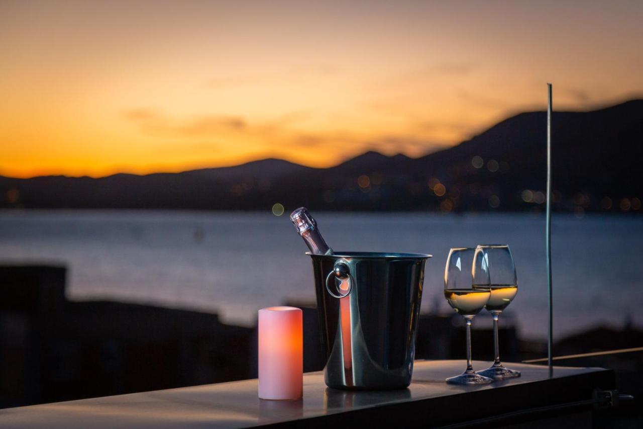 Apartment Alegria In Okrug With Heated Pool, Sea View, Jacuzzi, Wifi Trogir Exteriör bild