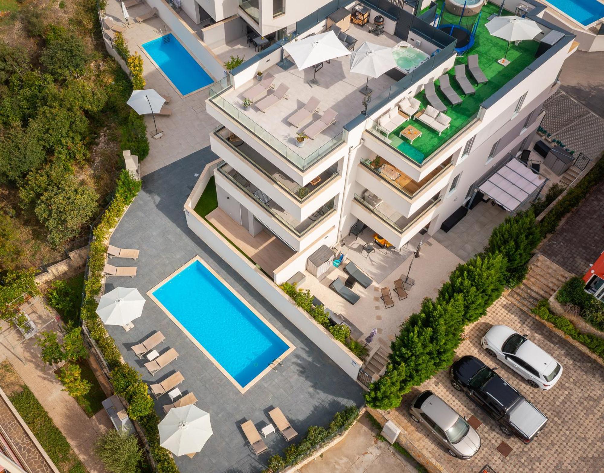 Apartment Alegria In Okrug With Heated Pool, Sea View, Jacuzzi, Wifi Trogir Exteriör bild